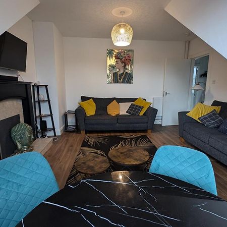 Lovely 2 Bedroom Apartment In Central Location 格陵诺克 外观 照片